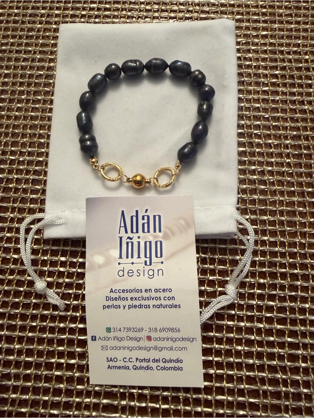Adán Iñigo Design Black Pearl Bracelet with Gold Accents
